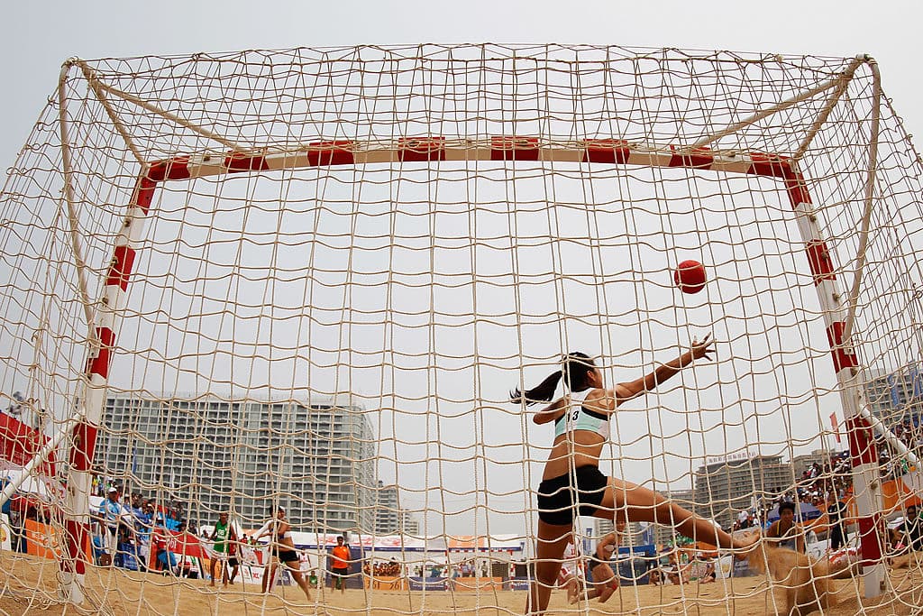 También apuntó de cómo estas reglas en torno a los bikinis podrían estar desanimando a las mujeres de practicar este deporte.