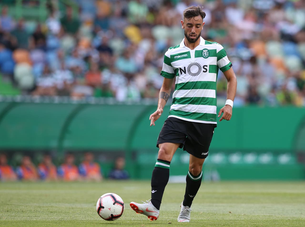 Los caminos que encuentran a Bruno Fernandes con el Manchester United están cada vez más cercanos. El portugués dejaría al Sporting por una alta cifra.