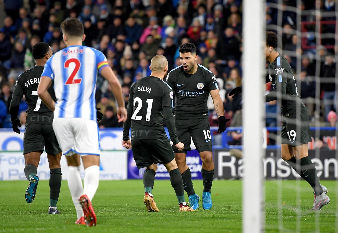 Novena anotación del 'Kun' en esta edición 17/18 de la Premier League.