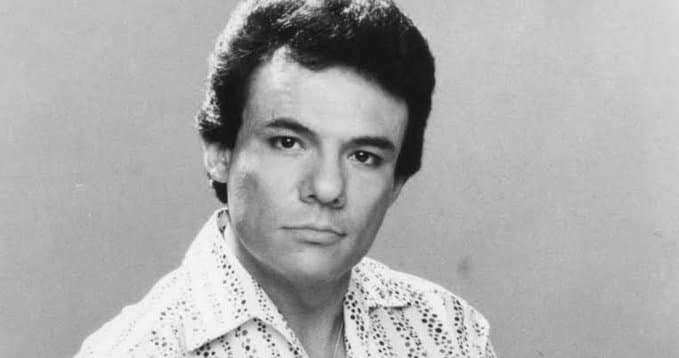 Diferentes clubes alrededor del mundo dieron su último adiós al príncipe de la canción.