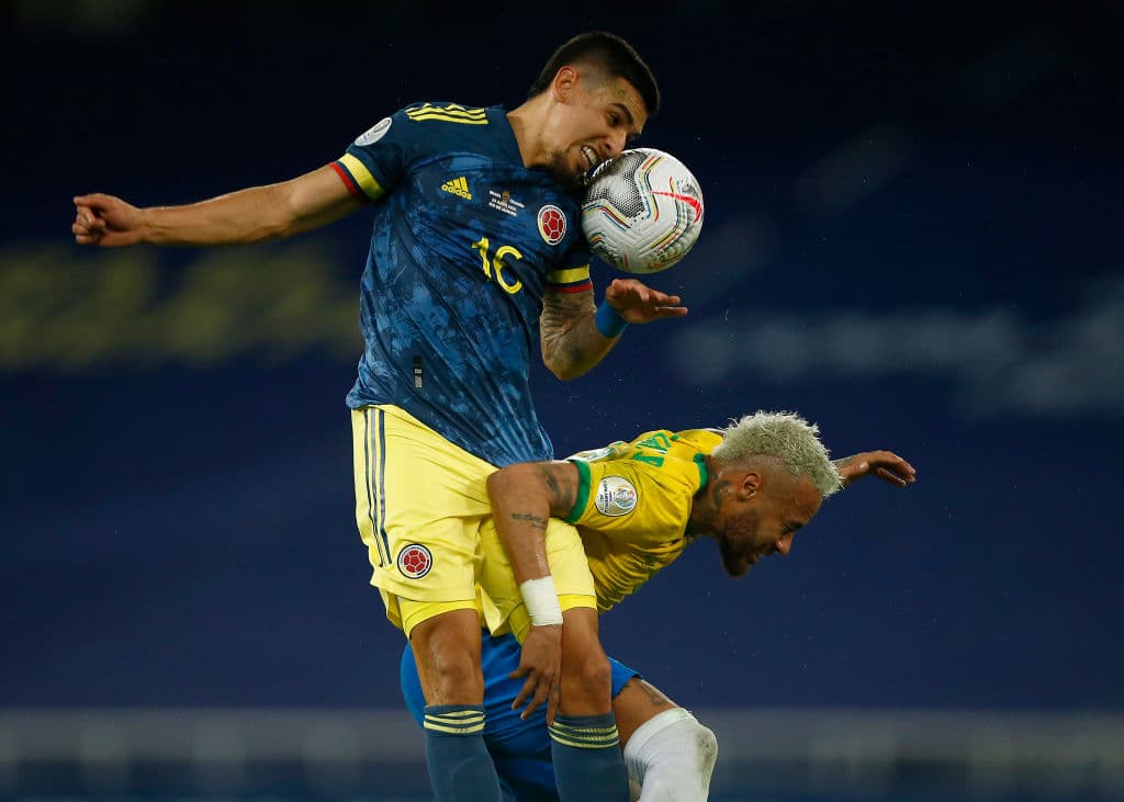 Carlos Enrique Casemiro se pone la capa de héroe al minuto 90+10 y Brasil logra vencer 2-1 a Colombia.