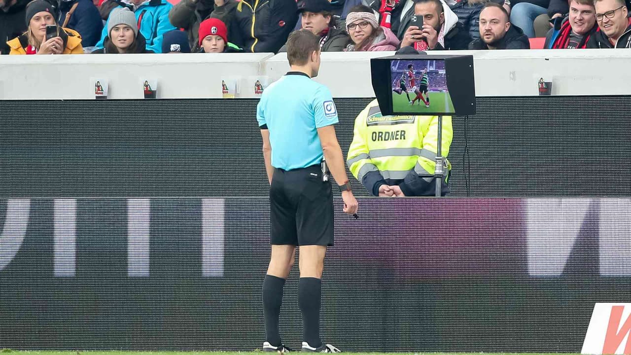 Concacaf tendrá VAR para las eliminatorias rumbo a Qatar 2022