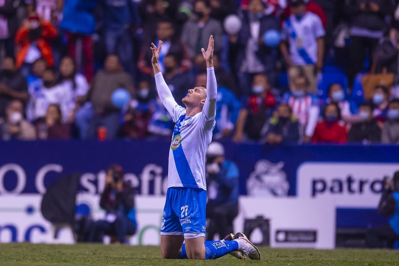 Cuando parecía que Chivas tenía asegurado del boleto a Cuartos, un cabezazo de Lucas Jaques empató el partido al 88’.