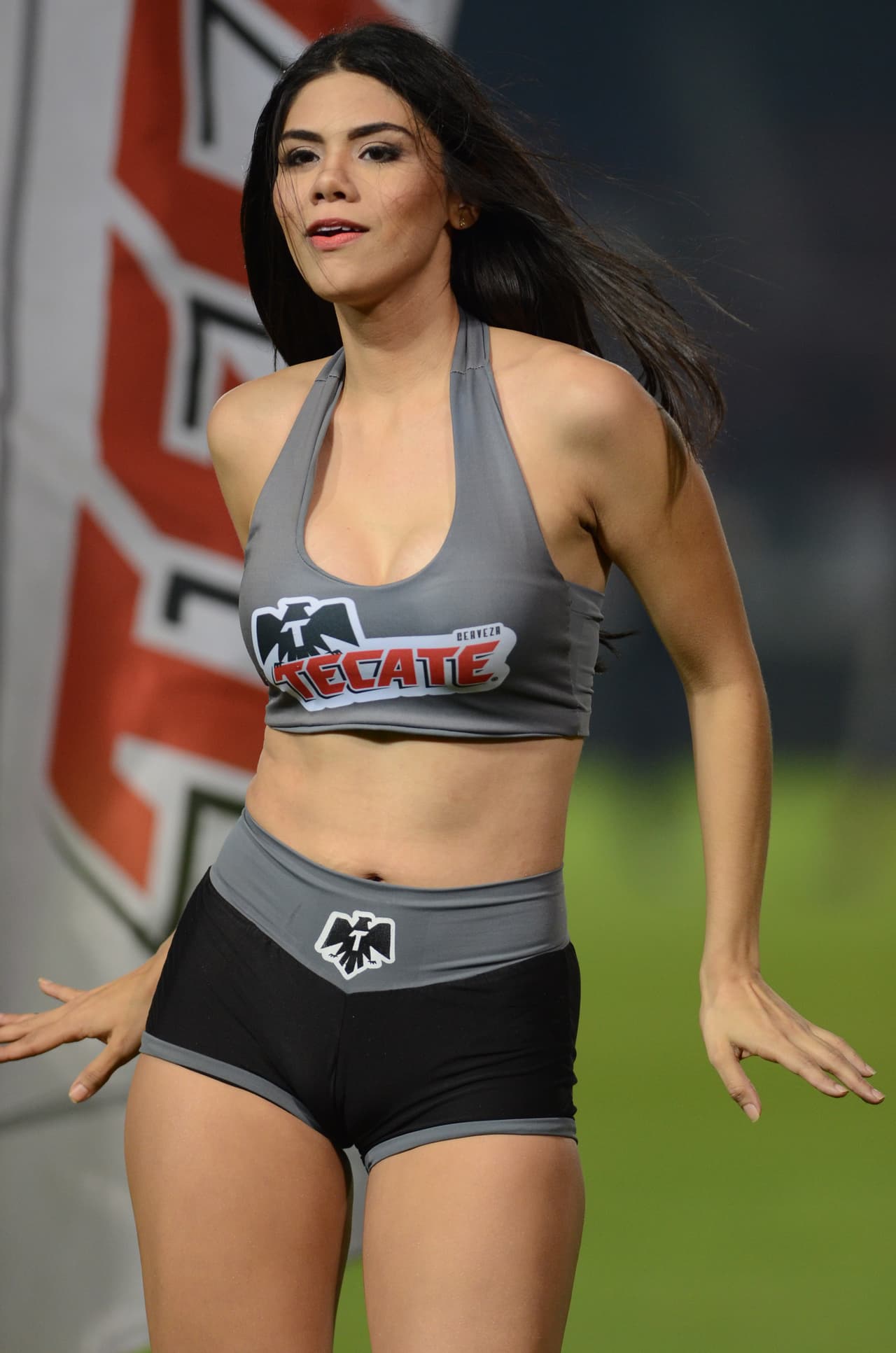 Los estadios de la Liga MX se iluminaron con hermoso rostros que acapararon la atención de los fanáticos en el inicio del torneo.