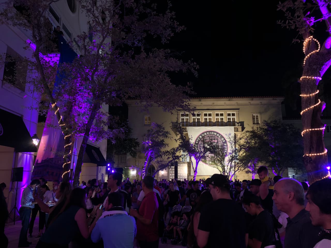 Toda vez superada esa situación, se realizaría un contrato de arrendamiento por un término de 99 años a nombre de Miami Freedom Park LLC.