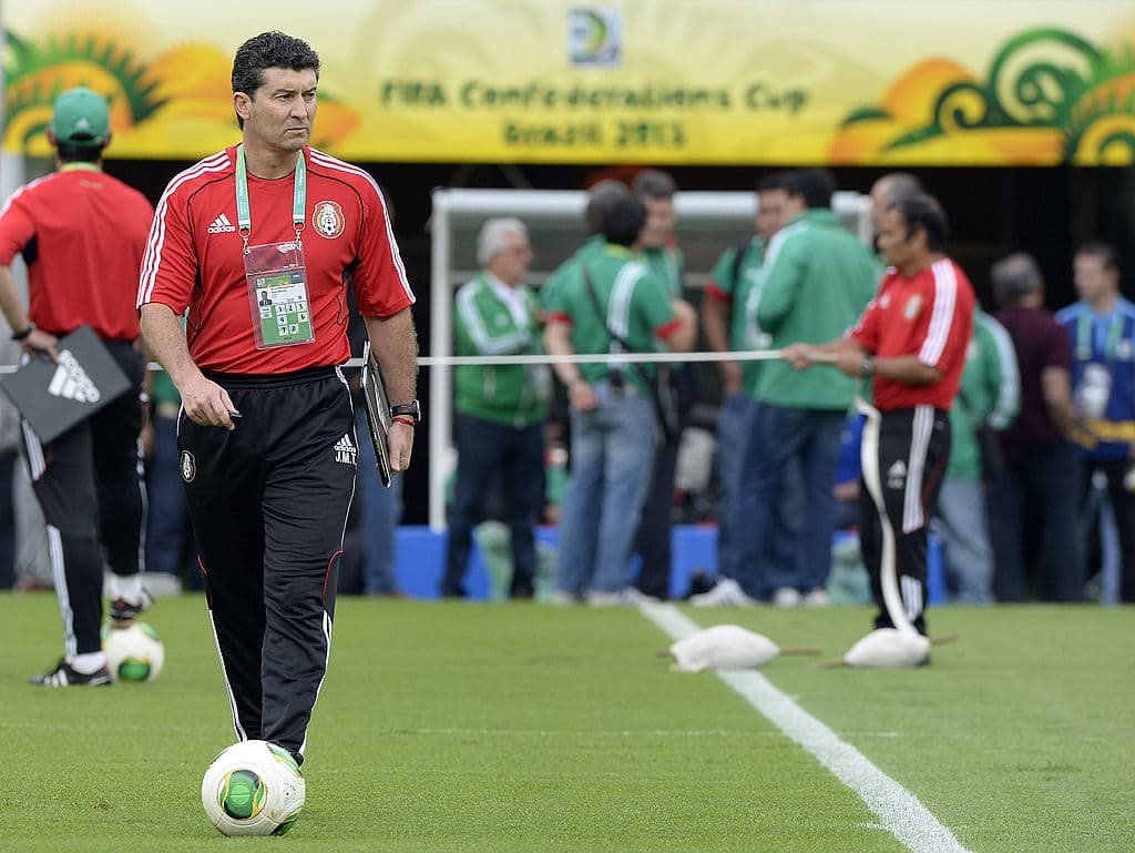La eliminación en primera ronda de la Copa Confederaciones 2013 fue una caída importante y un foco rojo para el próximo partido eliminatorio rumbo al Brasil 2014.
