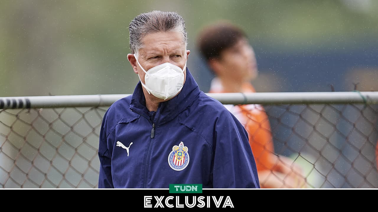 Peláez dice que Chivas padeció por no tener otro torneo