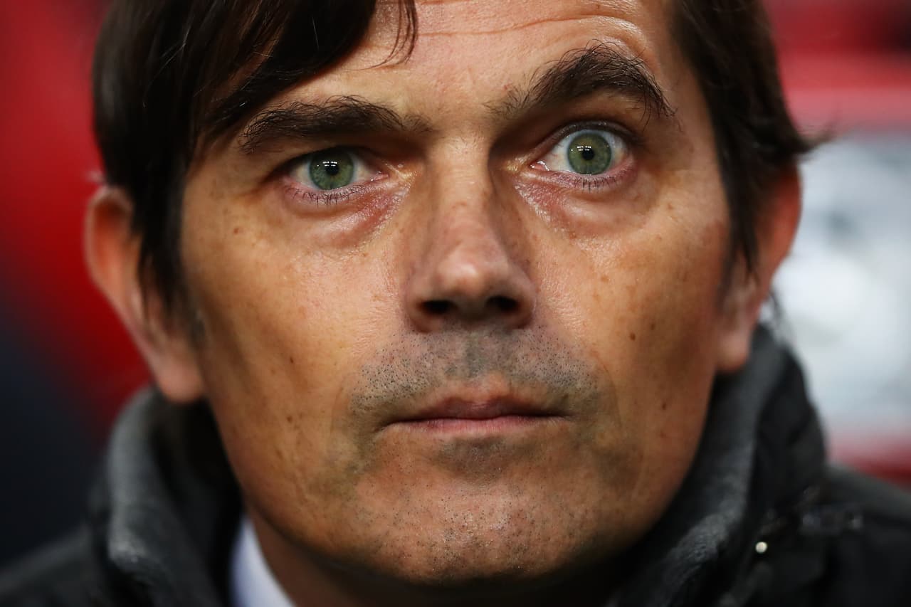 AMSTERDAM, NETHERLANDS - DECEMBER 18: PSV Manager / Head Coach, Phillip Cocu looks on during the Eredivisie match between Ajax Amsterdam and PSV Eindhoven held at Amsterdam Arena on December 18, 2016 in Amsterdam, Netherlands. (Photo by Dean Mouhtaropoulos/Getty Images)