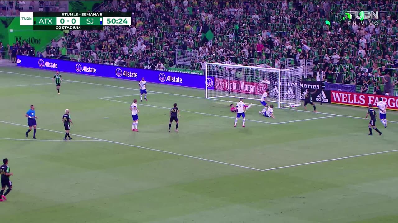 ¡TIRO ATAJADO! disparo por Cecilio Domínguez.