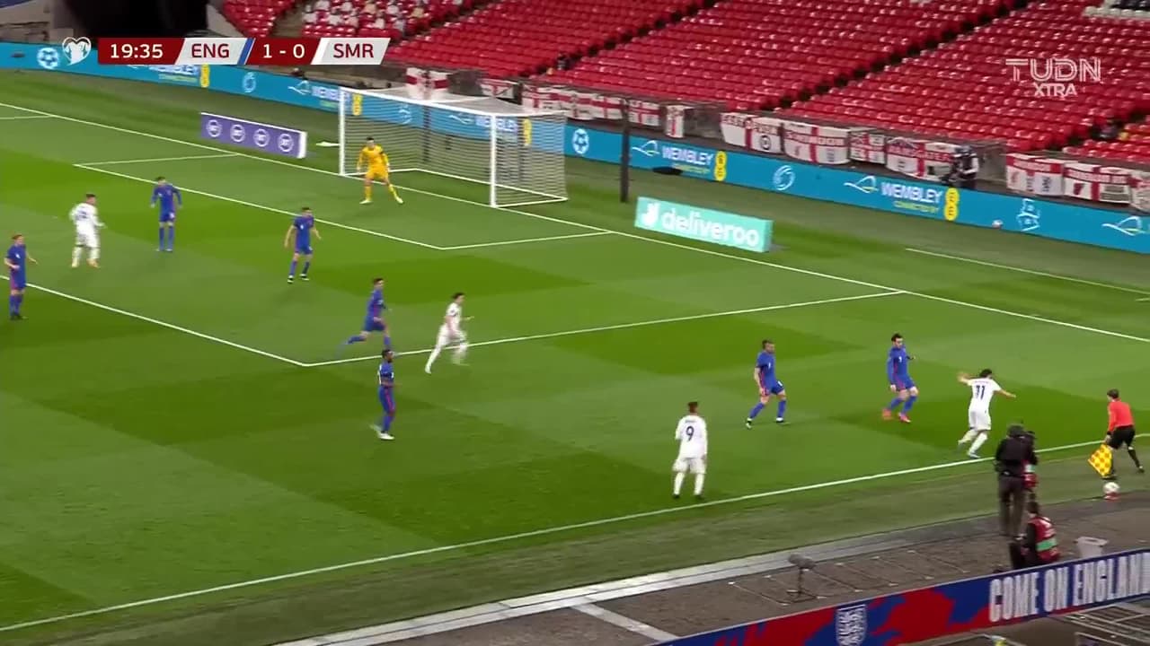 ¡TIRO ATAJADO! disparo por Vlad Chiriches.