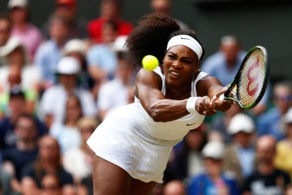En el cuadro femenino, Serena Williams derrotó a su hermana Venus.