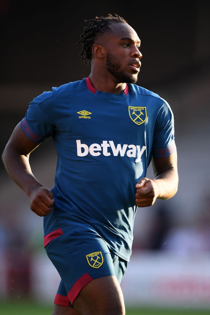 West Ham se fue arriba en el marcador al minuto 10 por medio de Michail Antonio, un extremo que aprovechó su oportunidad en este amistoso para mostrarse.
