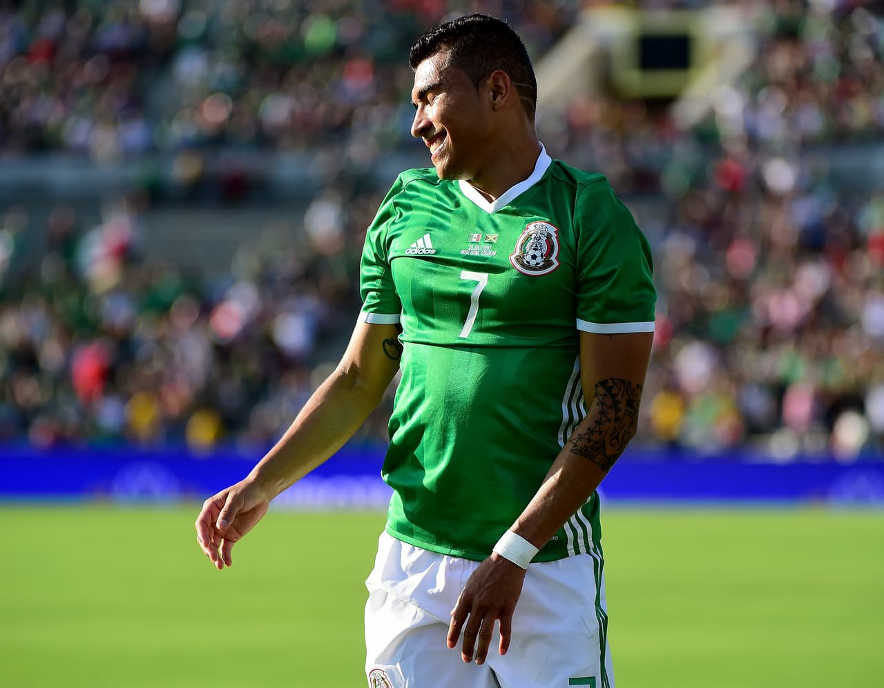 7) ORBELÍN PINEDA – Corrió la milla por la parcela izquierda siendo la principal salida de los mediocampistas de recuperación. Incanzable con y sin el esférico, no supo desequilibrar al 100 y erró en el último toque. Le damos un 6.