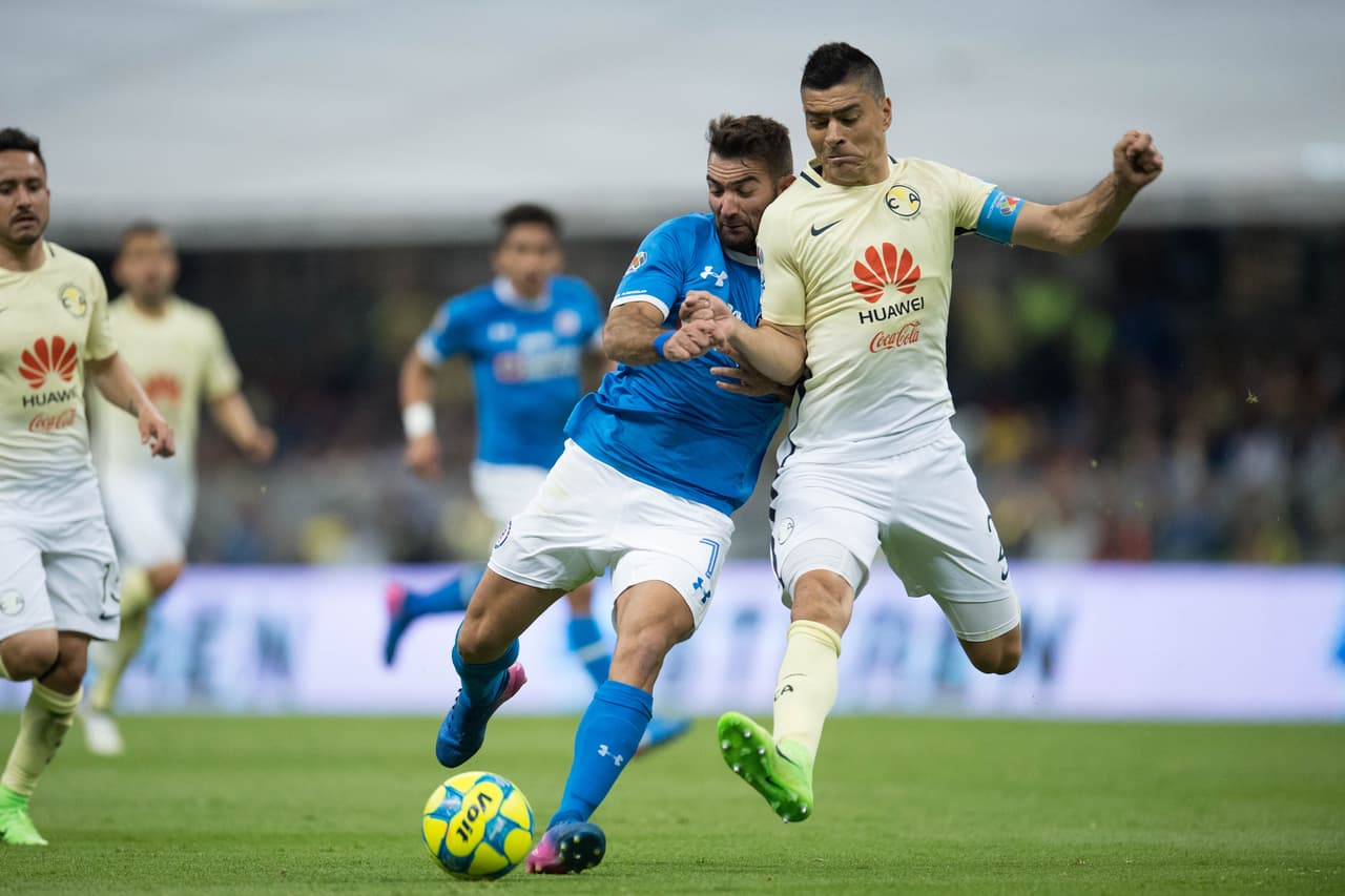 Action photo during the match America vs Cruz Azul, Corresponding 8st round of tournament Clausura 2017 of the League BBVA Bancomer MX, at Azteca Stadium. Foto de accion durante el partido America vs Cruz Azul, Correspondiente a la Jornada 8 del Torneo Clausura 2017 de la Liga BBVA Bancomer MX, en el Estadio Azteca, en la foto: Martin Cauteruccio de Cruz Azul y Paolo Goltz de America 25/02/2017/MEXSPORT/Javier Ramirez.