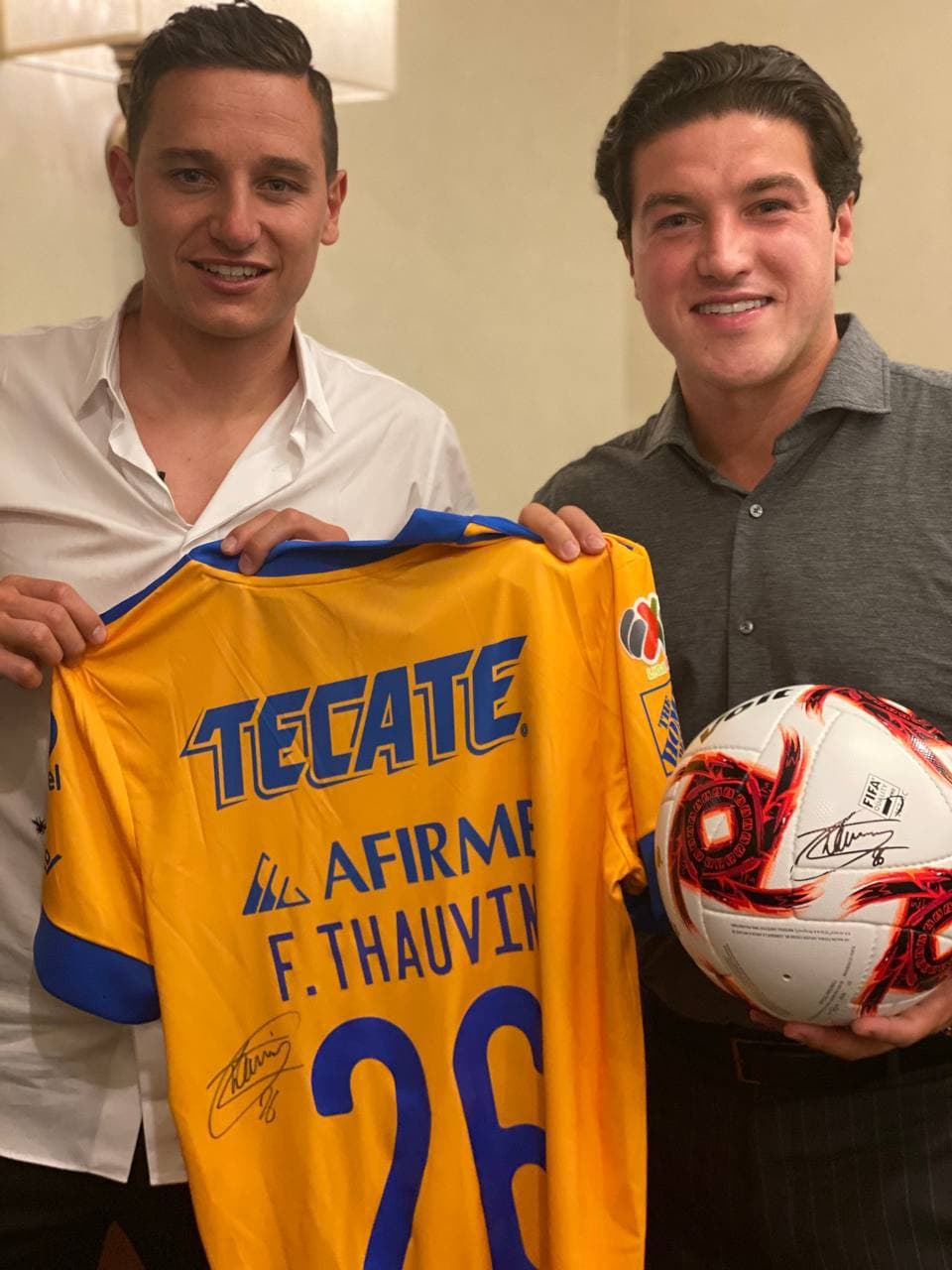 Samuel García recibe a Thauvin; promete nuevo estadio para Tigres