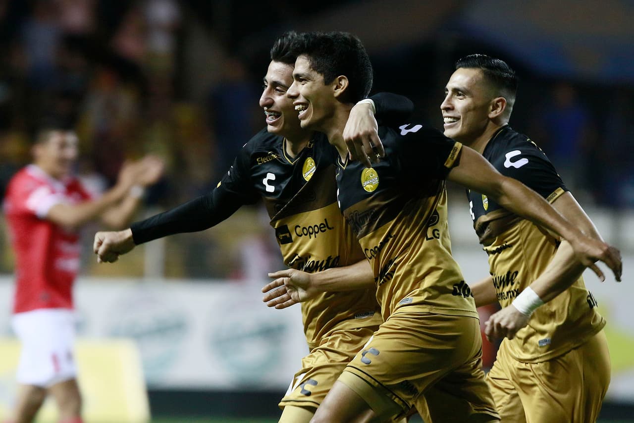 Pero la última palabra la tuvieron los Dorados de Sinaloa, cuando Diego Barbosa marcó el 3-1 definitivo a los 82 minutos para viajar a la Vuelta a Zacatecas con una ventaja si no decisiva, sí muy importante.