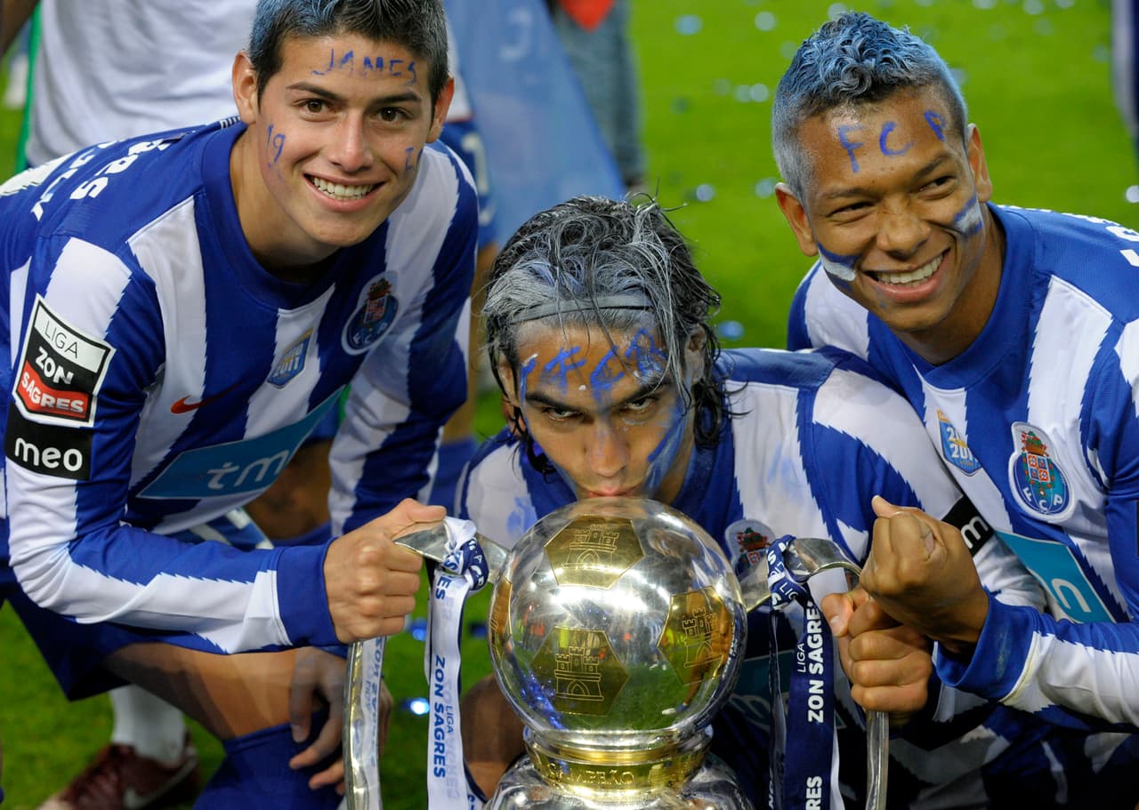 Además, levantó 6 títulos en Portugal (2 Ligas, 2 Cpas y 2 Supercopas).