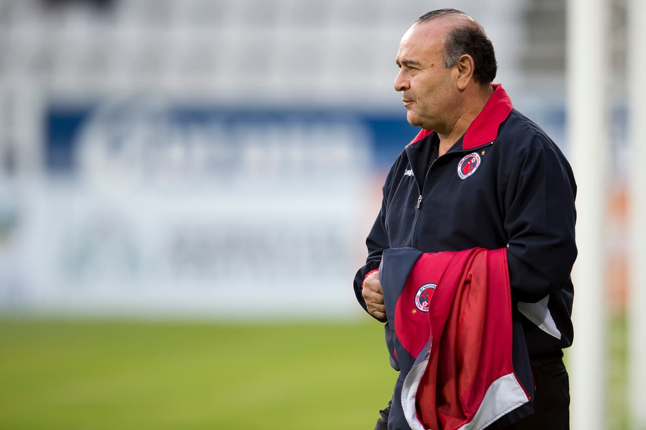 Juan Antonio Luna no es más técnico de Veracruz