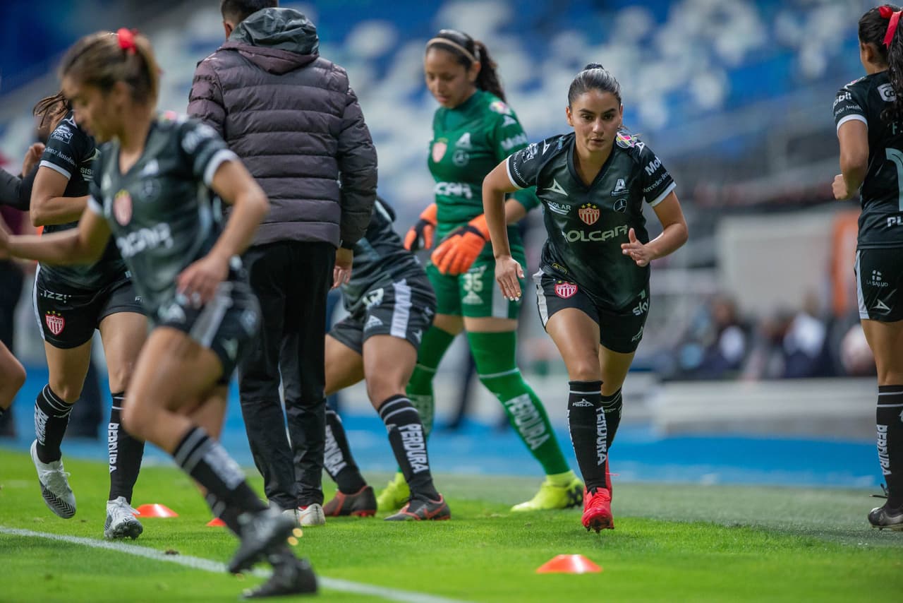Leonardo Álvarez es nuevo director técnico del Necaxa Femenil