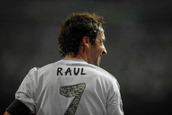 Raúl sería la más reciente estrella en unirse al Cosmos en ambos lados de la existencia del legendario club.