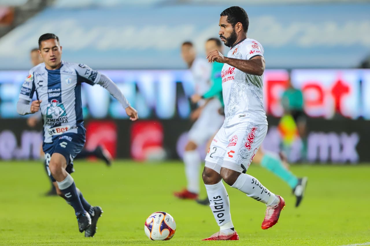 Con goles de Ismael Sosa y Kevin Álvarez, Pachuca rompe la maldición y logran vencer 2-1 a Tijuana.Pachuca pasa del último lugar al penúltimo y Xolos se queda con la octava plaza.
