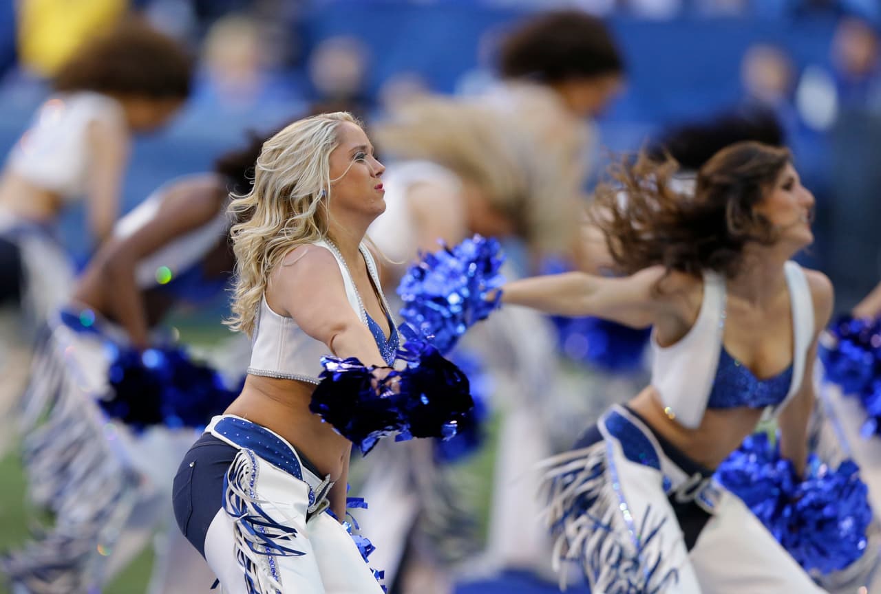 La Semana 12 de la NFL tuvo en la belleza y energía de las porristas en los estadios ese ingrediente perfecto para darle un color especial al fútbol americano estadounidense.