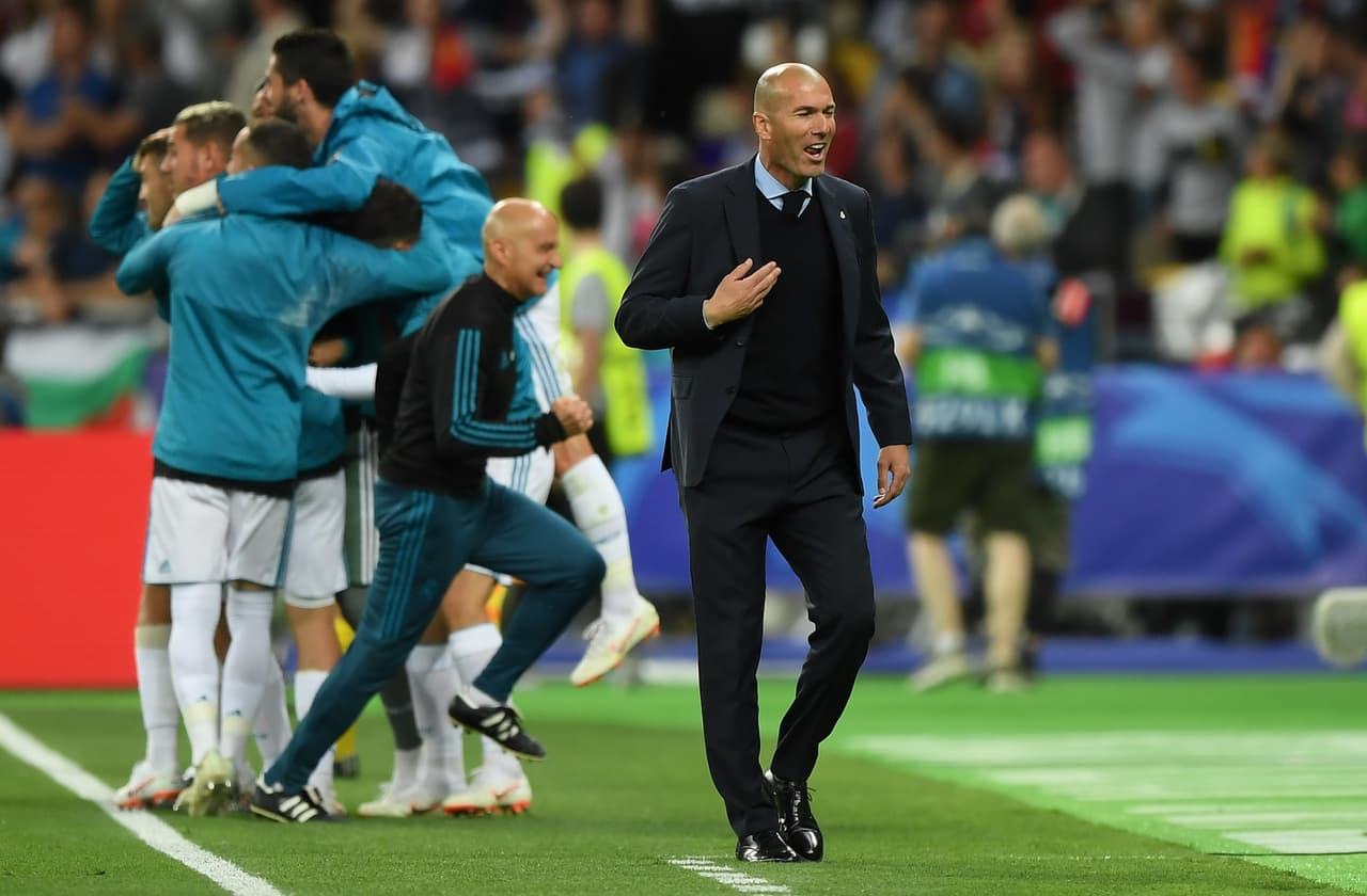 Zinedine Zidane - después del éxito conseguido en el Real Madrid, el francés vive un tiempo de descanso aunque algunos lo han puesto como reemplazo de José Mourinho en el Manchester United.