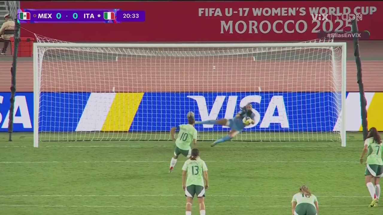 ¡ENORME Valentina Murrieta! La portera mexicana ataja el penal