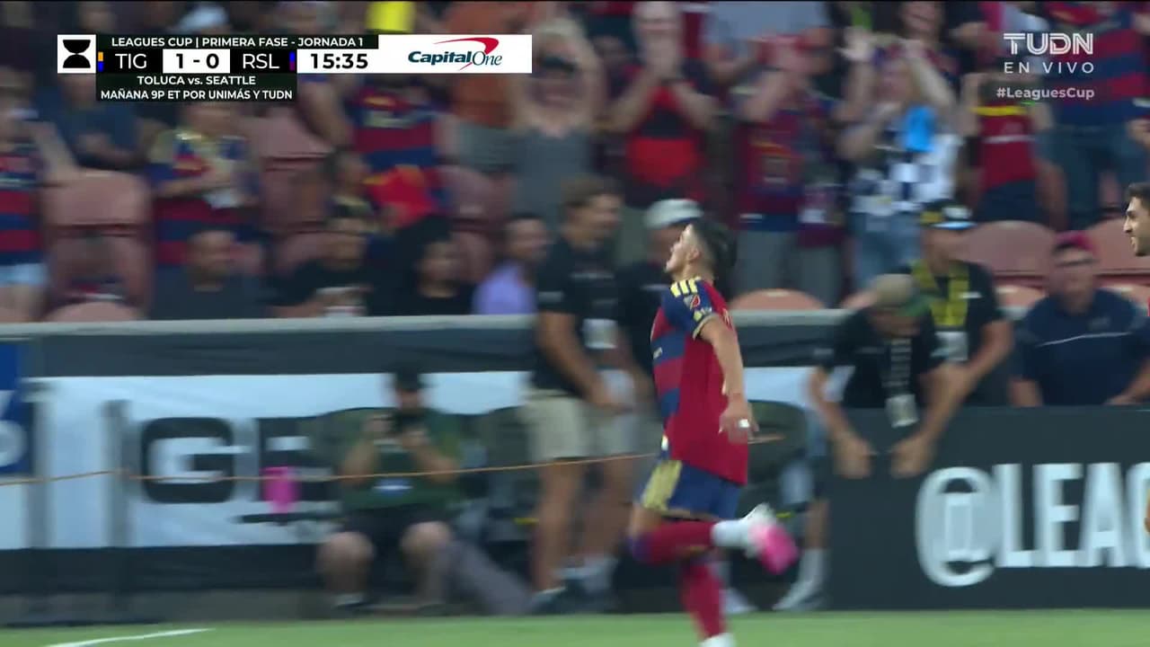 ¡Enfermo golazo! Bombazo de Pablo Ruíz y el Salt Lake lo empata