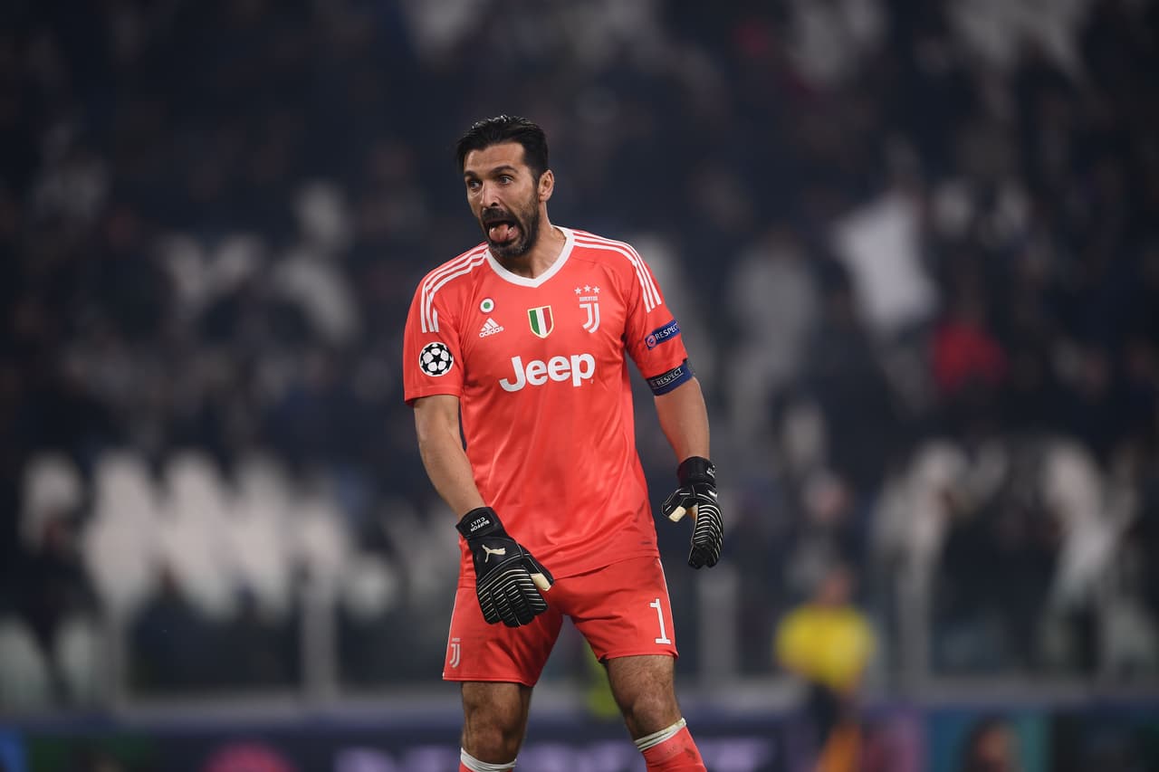 Buffon no tuvo mayores dificultades durante el juego en casa, a pesar de que su equipo aún tendrá que buscar la clasificación en la última jornada de Champions.