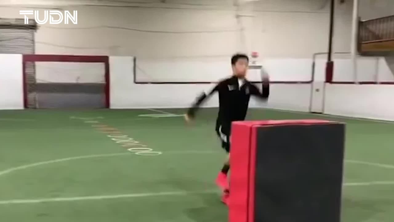 LA Galaxy asciende de equipo a seleccionado mexicano Alex Alcalá