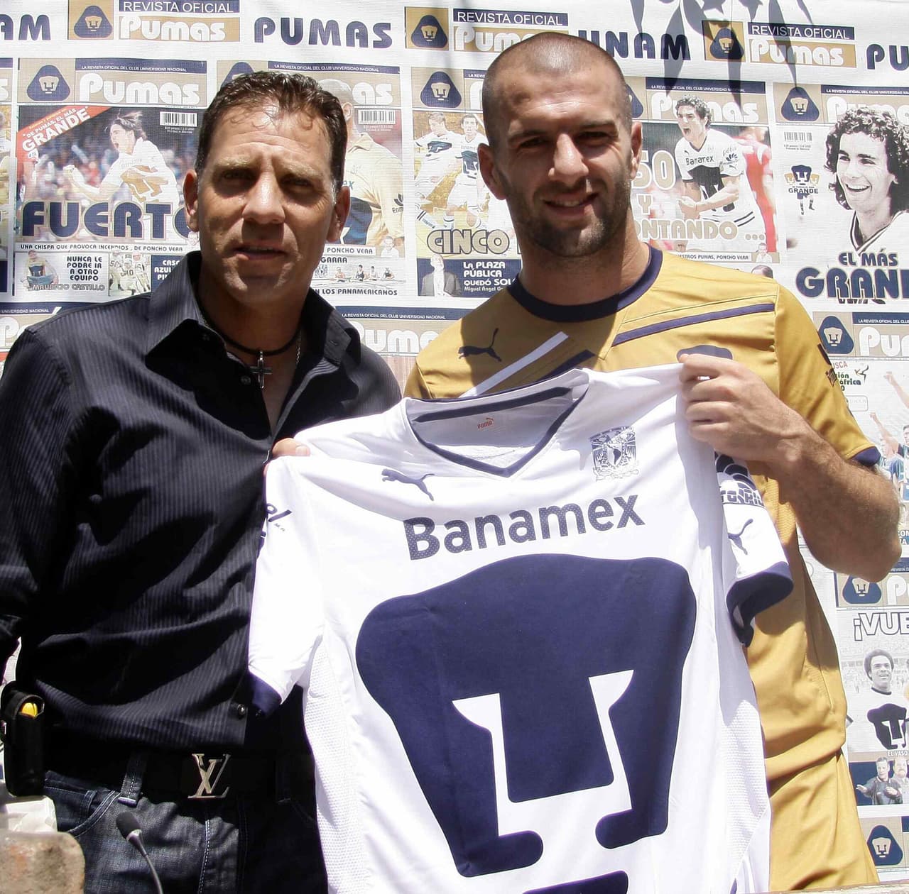 Alberto García Aspe llevó al 'Tito' Villa en 2012 a Pumas tras sus buenas campañas con Cruz Azul, donde metió más de 50 goles en tres años. Luego de tres solitarios goles en CU se marchó a Tigres.