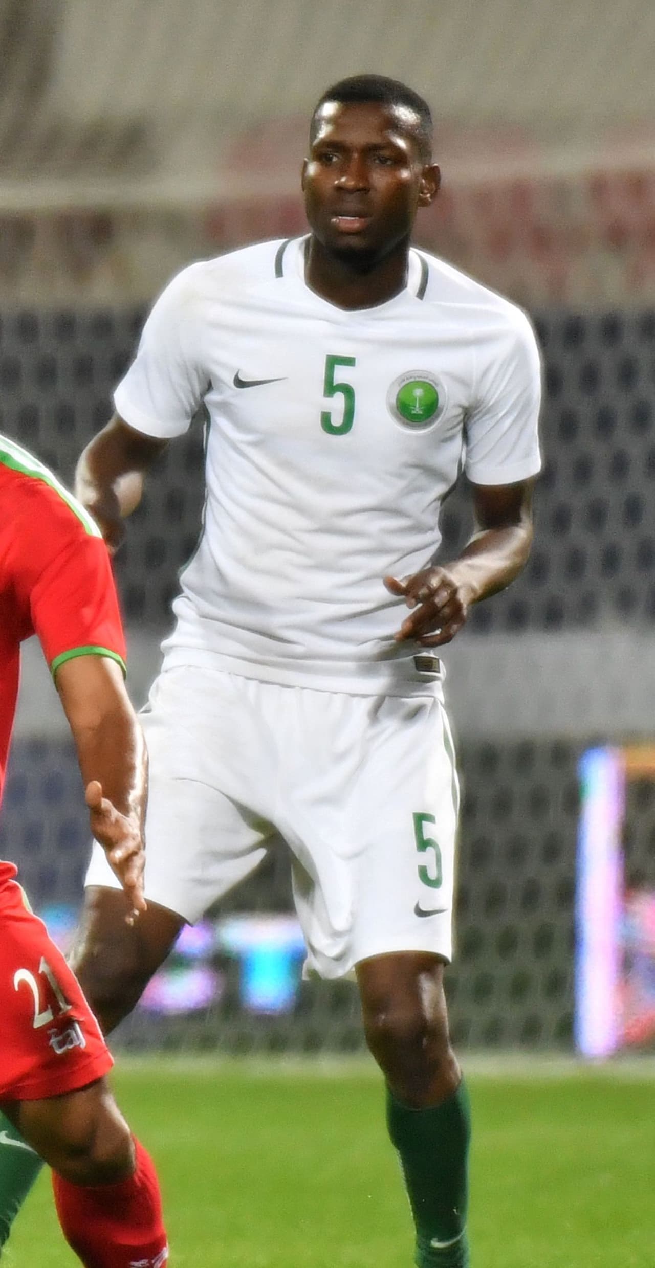 Omar Hawsawi (Defensor / Al-Nassr)