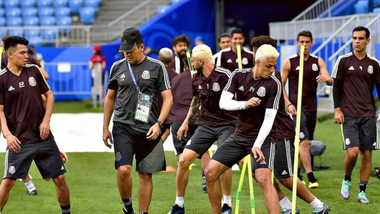 'Chicharito' y Layún sorprenden con nuevo look previo al duelo ante Brasil  