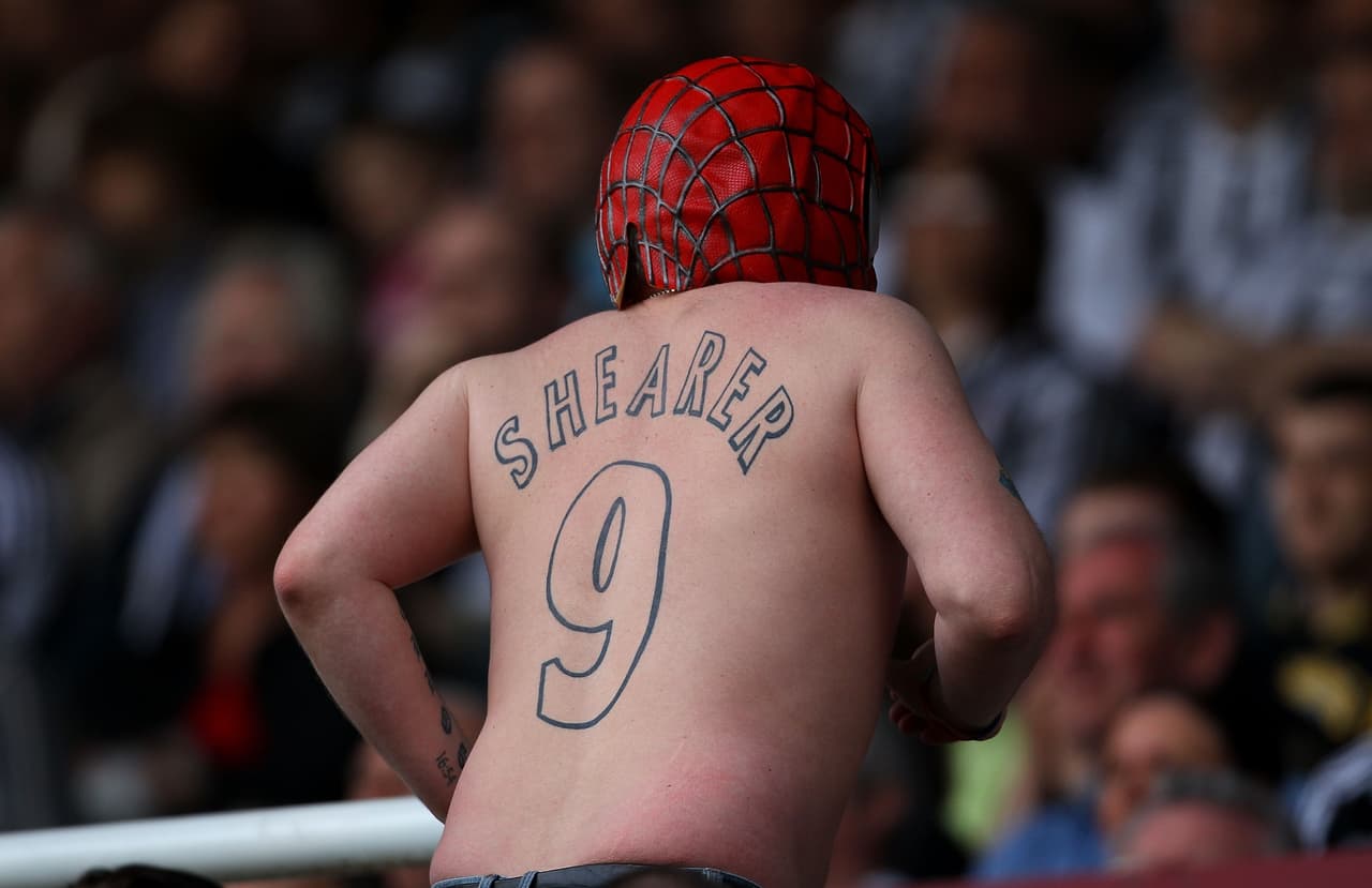 Los fanáticos en el mundo quisieron rendir un homenaje a sus países, equipos o jugadores favoritos por medio de tatuajes. Algunos más grandes y coloridos, con rostros de las figuras y escudos representativos son una muestra del cariño que alrededor del mundo expresan los hinchas del fútbol.