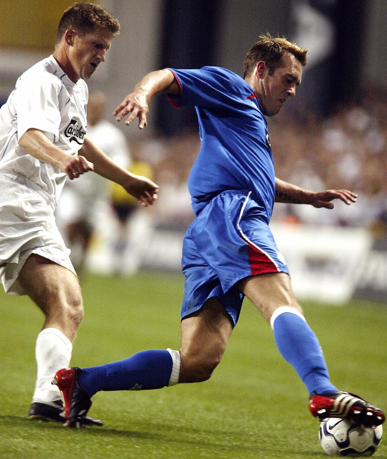 Ricksen jugando para el Rangers en el 2003.