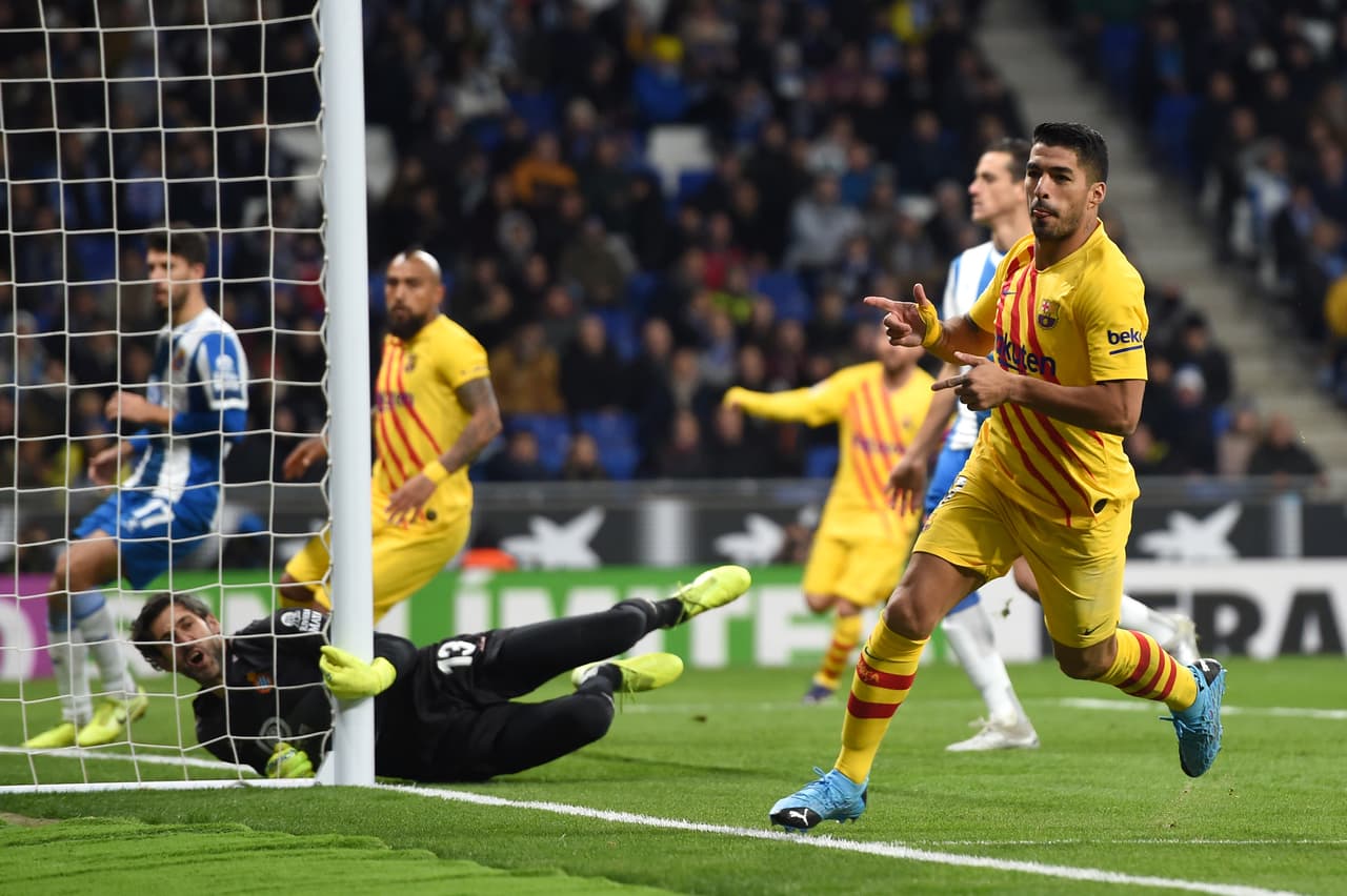 David López (23') adelantó a los locales pero Suárez (50') y Vidal (59') anotaron para los visitantes y cuando lo ganaban Lei Wu igualó la pizarra (88').