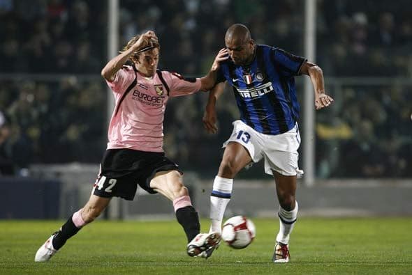 El Inter de Milán, luego de haber eliminado al Chelsea en 'Champions', visitó al Palermo.