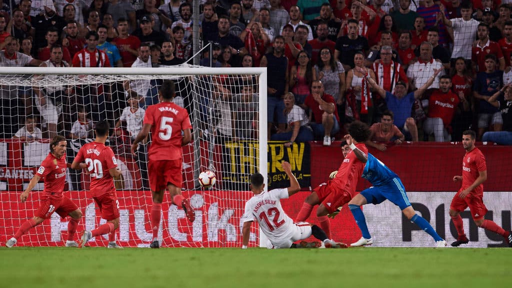 Andre Silva puso el 2-0 al minuto 21 para dar un golpe de autoridad muy temprano ante el poderosos español.