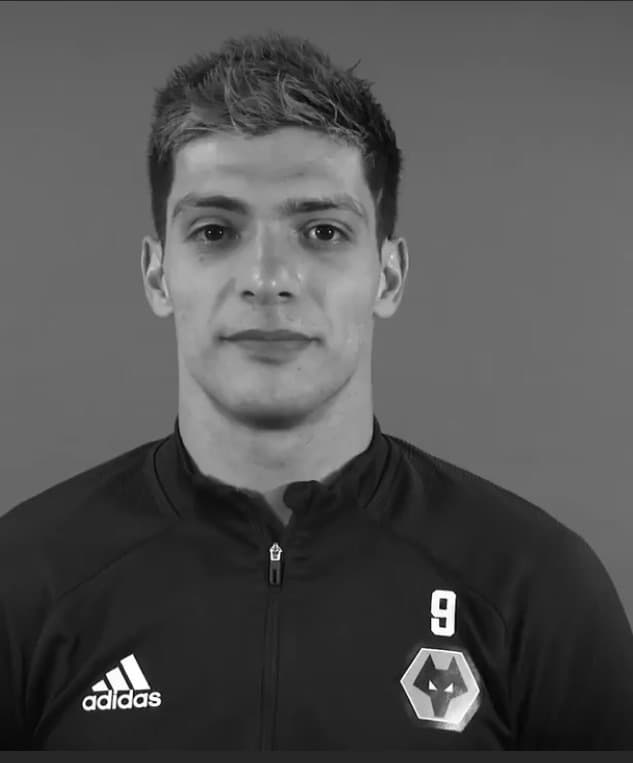 Con Raúl Jiménez, Wolverhampton pide boicotear las redes sociales