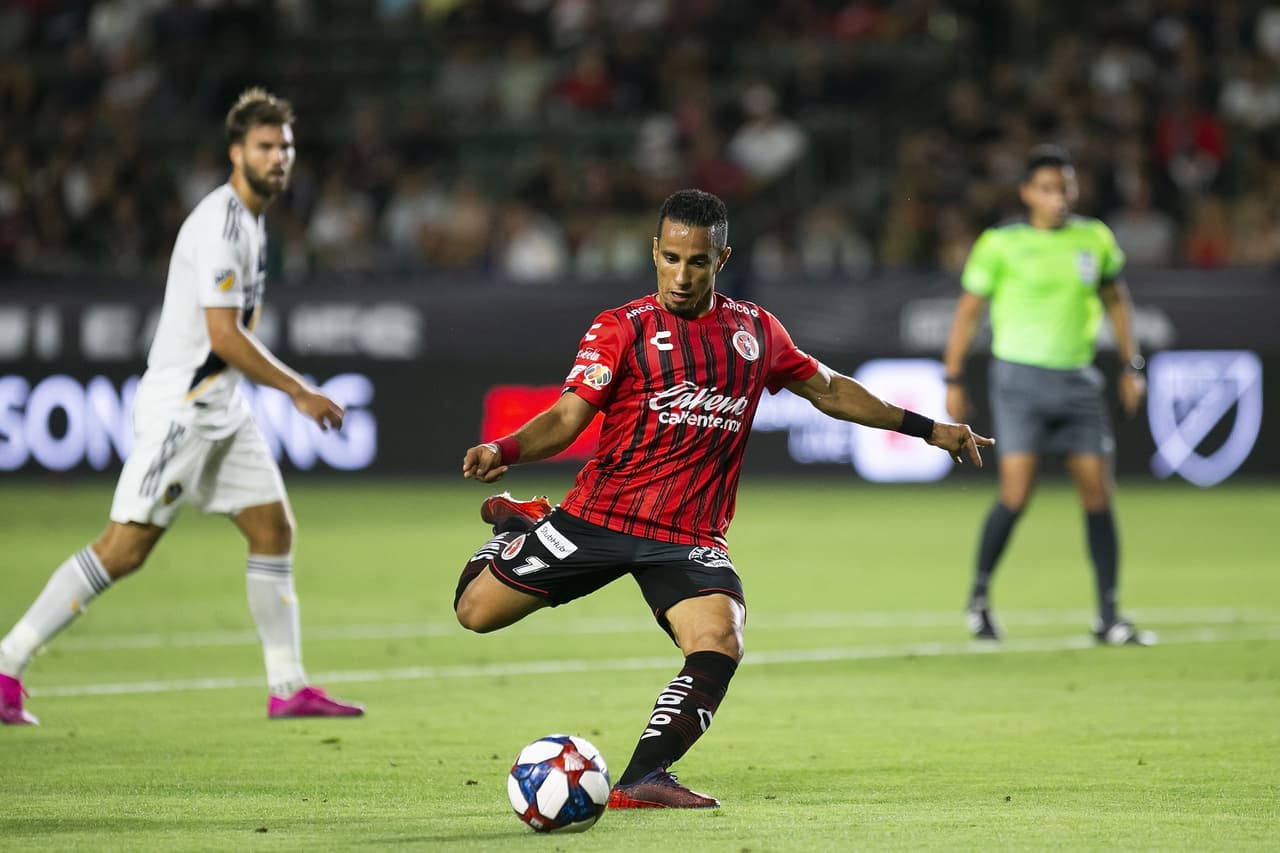 Camilo Sanvezzo arribó a Xolos para el Apertura 2019.