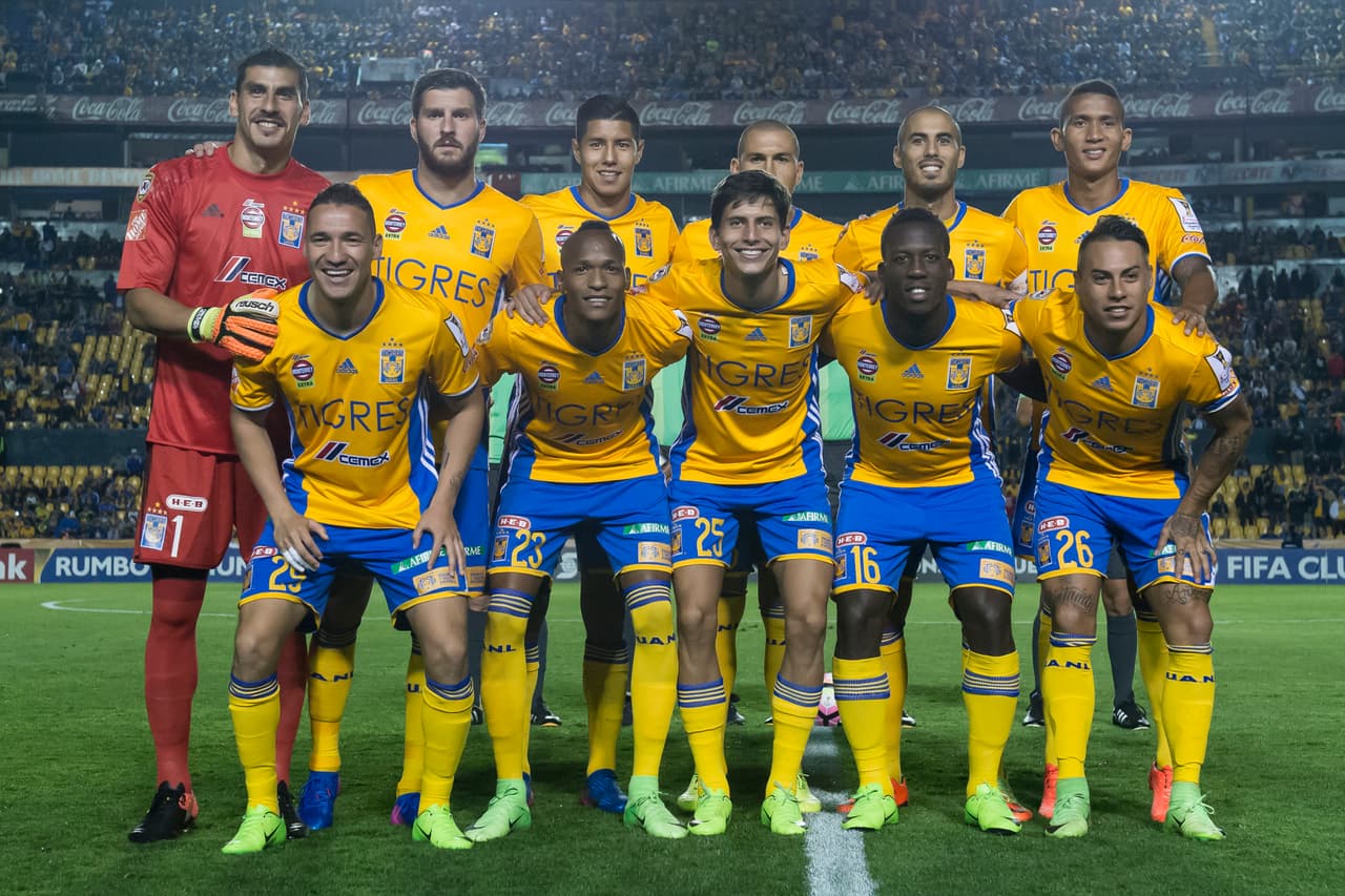 Tigres formó con Nahuel Guzmán; Luis Advíncula (salió por Ismael Sosa al minuto 64), Hugo Ayala, Francisco Meza, Jorge Torres Nilo (salió por Lucas Zelarayán al minuto 46); Guido Pizarro, Jesús Dueñas, Jurgen Damn; Eduardo Vargas, Luis Quiñones, Andre Pierre Gignac.