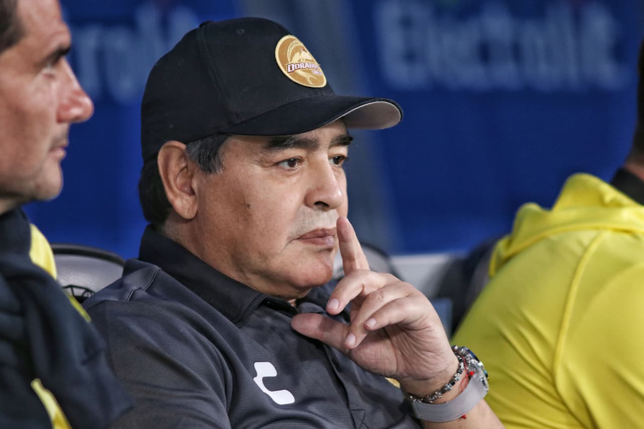 Diego Maradona vuelve al Estadio Olímpico Universitario casi 33 años después