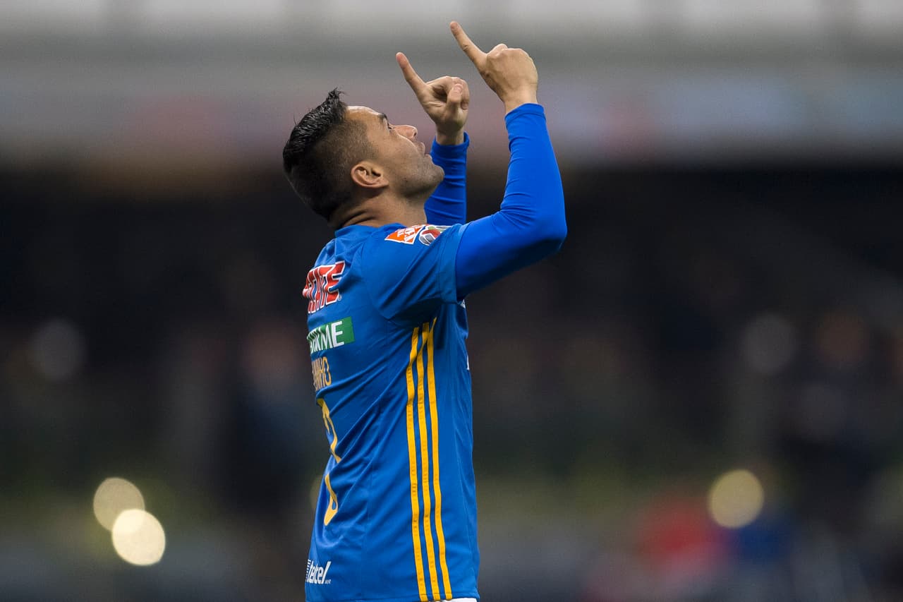 Tigres celebró así su victoria de visitante 0-1 en casa del América, que para el juego de vuelta el próximo sábado tendrá que vencer por diferencia de dos goles si quiere aspirar a la final.