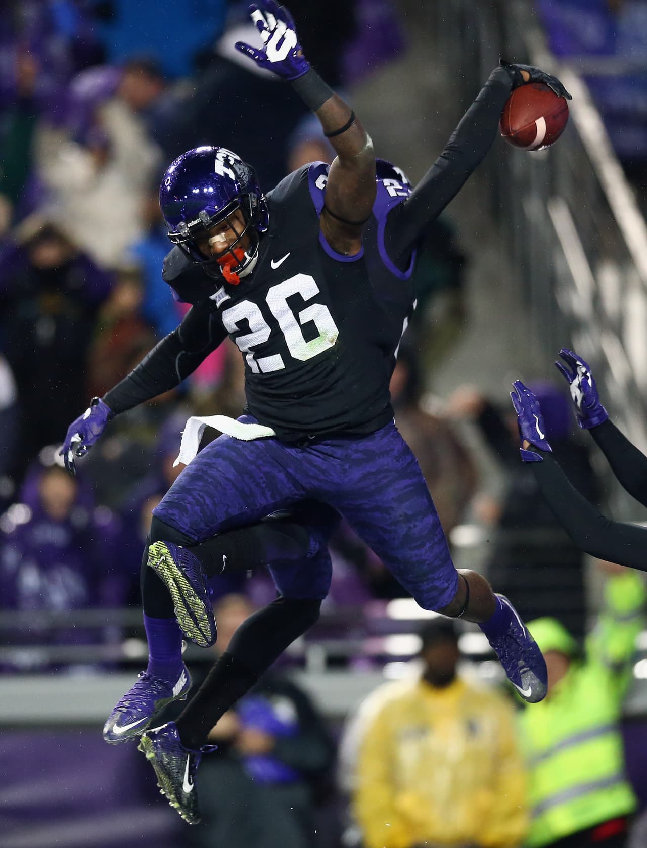 En tiempo extra, Horned Frogs ganaron 28 a 21 y derrotaron al No. 7 del país
