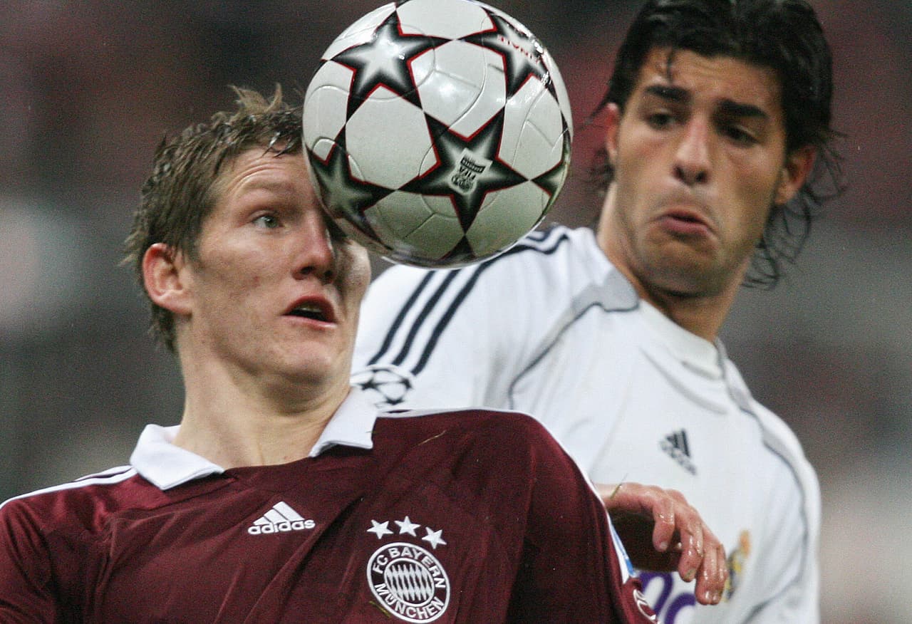 Para la temporada 2006-2007, el Bayer Múnich perdió 3-2 en el Santiago Bernabéu, nuevamente ante el Real Madrid y al ganar 2-1 en Alianz Arena consiguieron acceder a los cuartos de final.