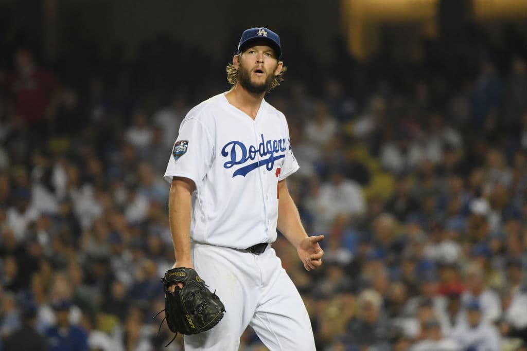 <b>10) Clayton Kershaw</b>: El as de la rotación de los LA Dodgers firmó un pacto por siete temporadas y 215 millones, el décimo pacto más generoso en la historia del béisbol profesional. Unos 30.5 millones por año.