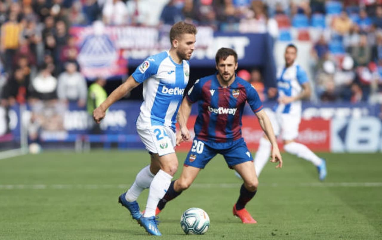 Rubén Rochina (20’) y Roger Martí (28’) anotaron los goles para el equipo de casa. Leganés recibirá a Betis la siguiente jornada.