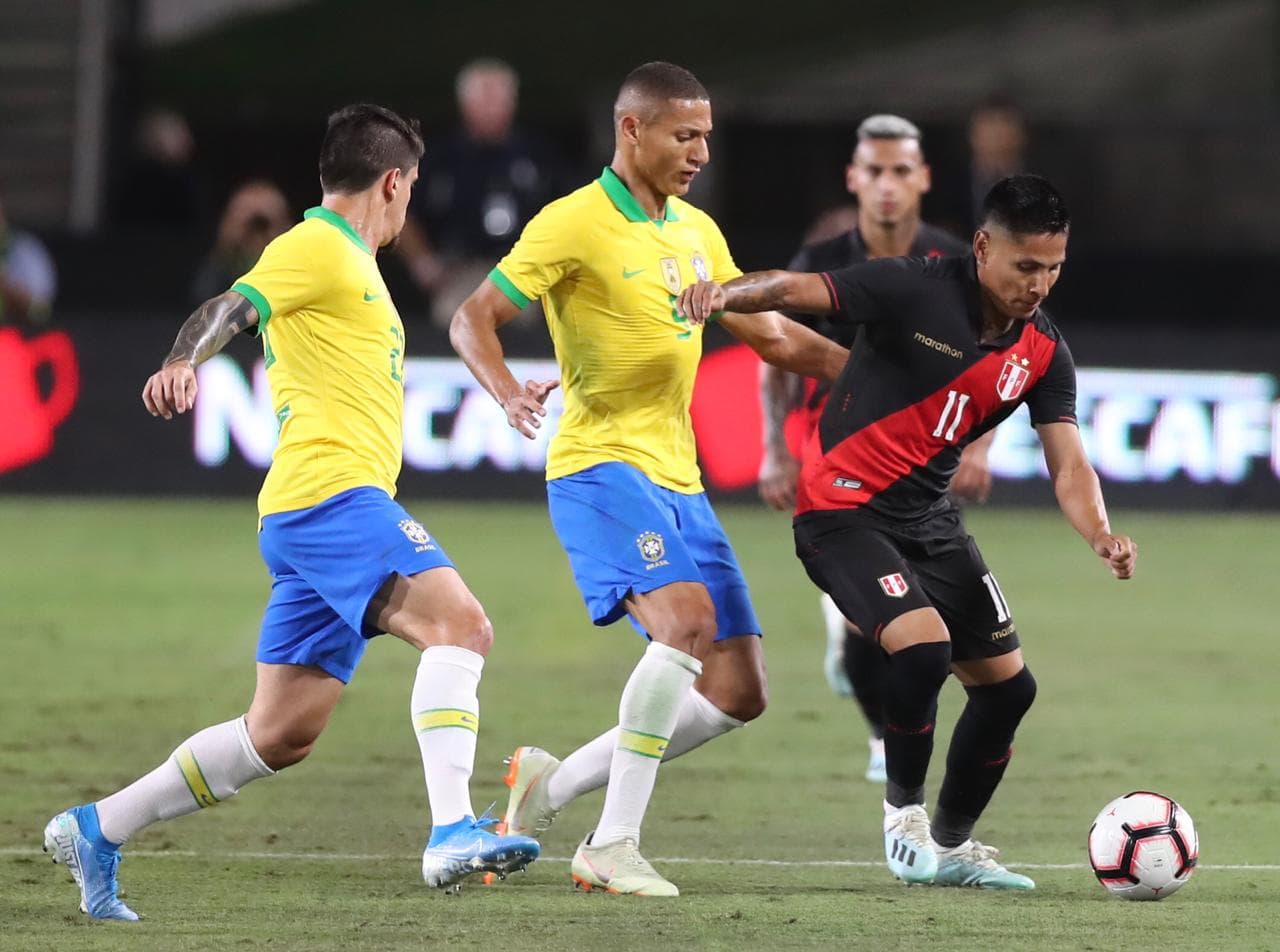 Raúl Ruidíaz -delantero de Seattle Sounders- fue titular en la selección de Perú que se impuso por 1-0 a Brasil en un partido amistoso en Los Ángeles.