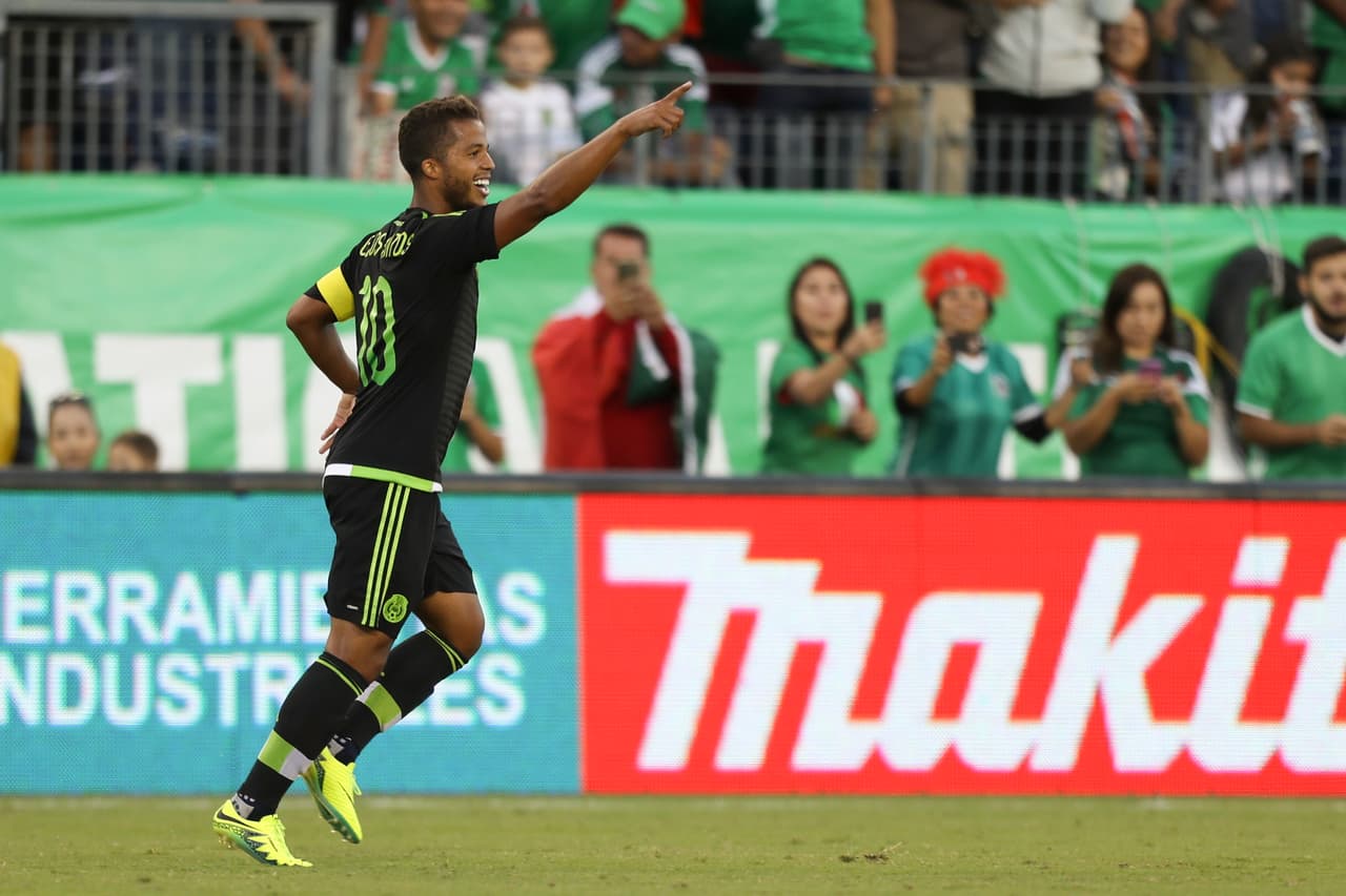Giovani dos Santos es otro clave en el ataque mexicano, pues su capacidad de encarar podría abrir la defensa estadounidense. Aportó en la última convocatoria de amistosos y con LA Galaxy demuestra su buen momento.